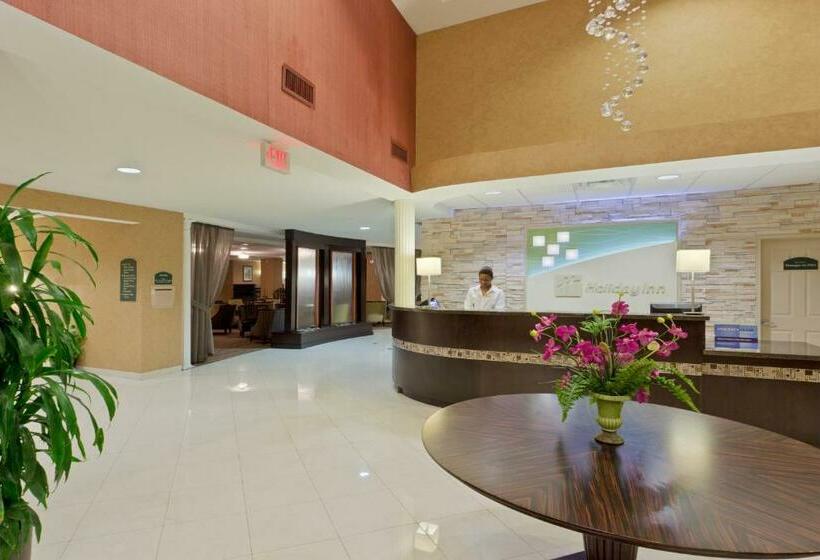 Hotel Armoni Inn & Suites
