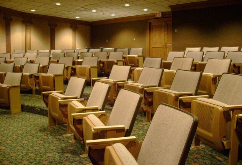 בית מלון כפרי Holiday Inn Toledo South - Perrysburg