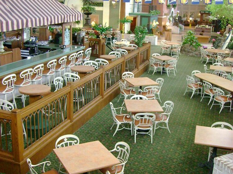 בית מלון כפרי Holiday Inn Toledo South - Perrysburg