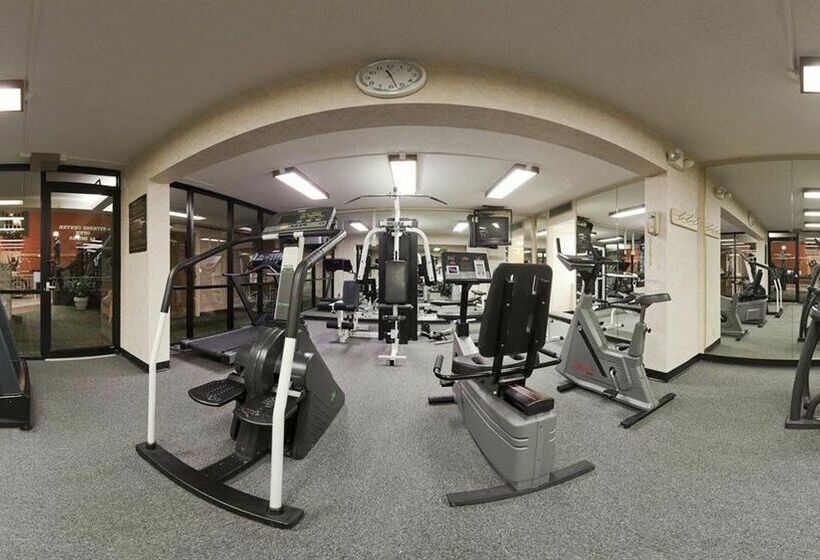 בית מלון כפרי Holiday Inn Toledo South - Perrysburg