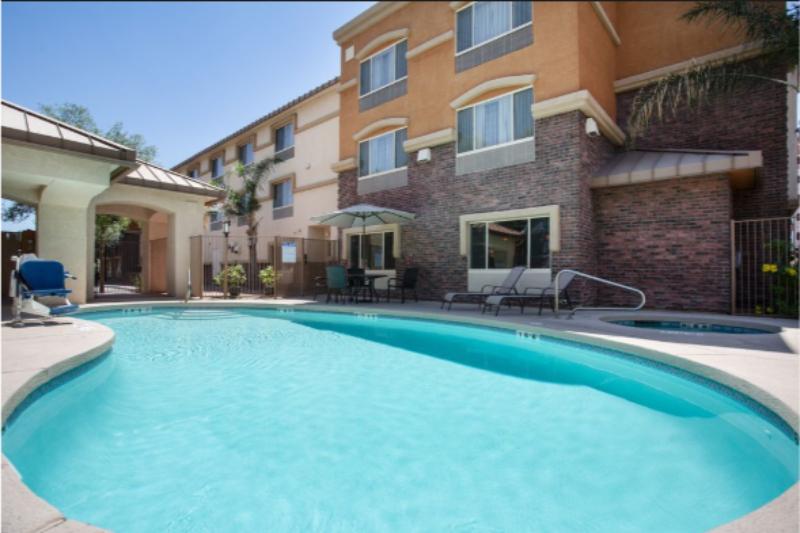 Отель Holiday Inn Phoenix Tempe ASU