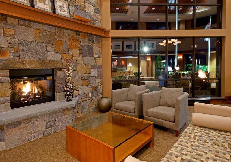 Отель Holiday Inn Resort Lake George, An Ihg