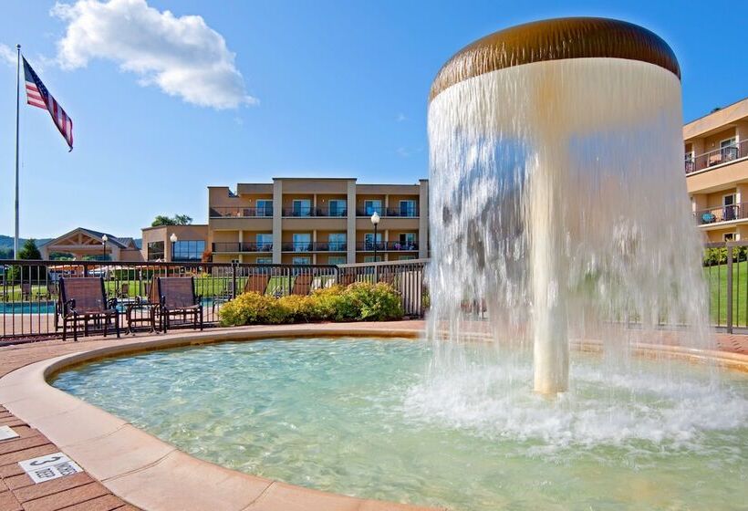 Отель Holiday Inn Resort Lake George, An Ihg