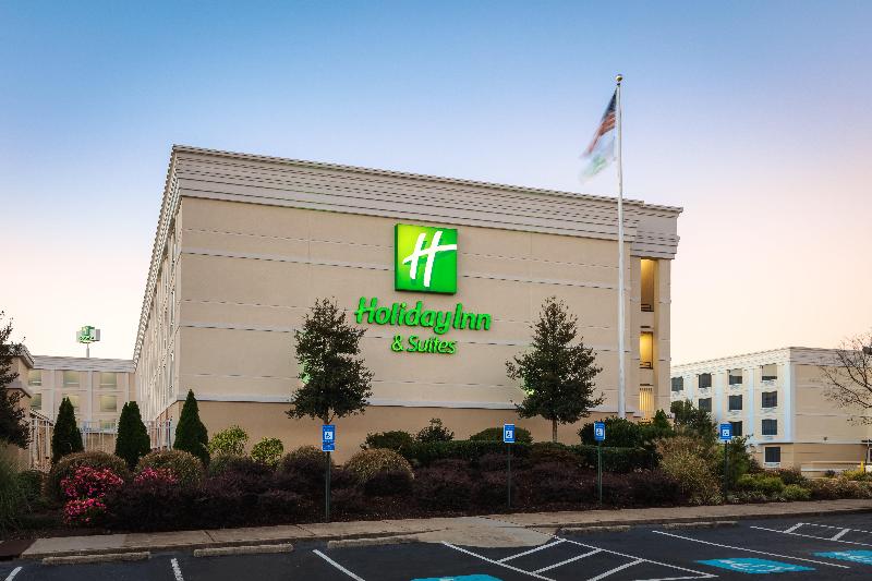 فندق Holiday Inn & Suites Atlanta Airport North, An Ihg
