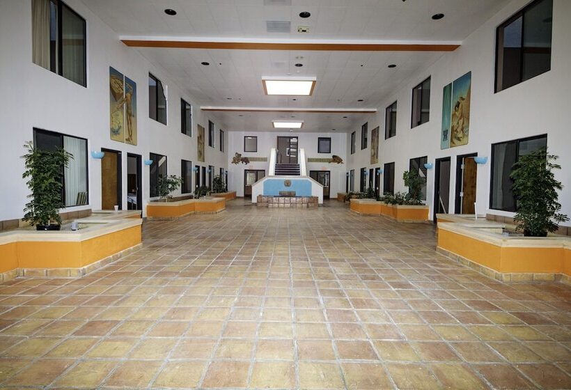 酒店 Howard Johnson By Wyndham Gallup