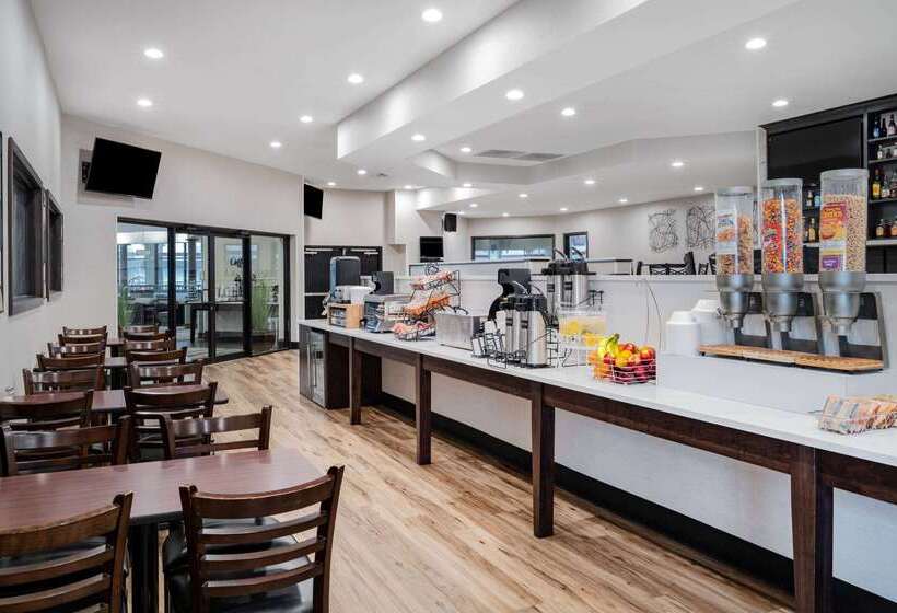 Hotel Howard Johnson By Wyndham Lima