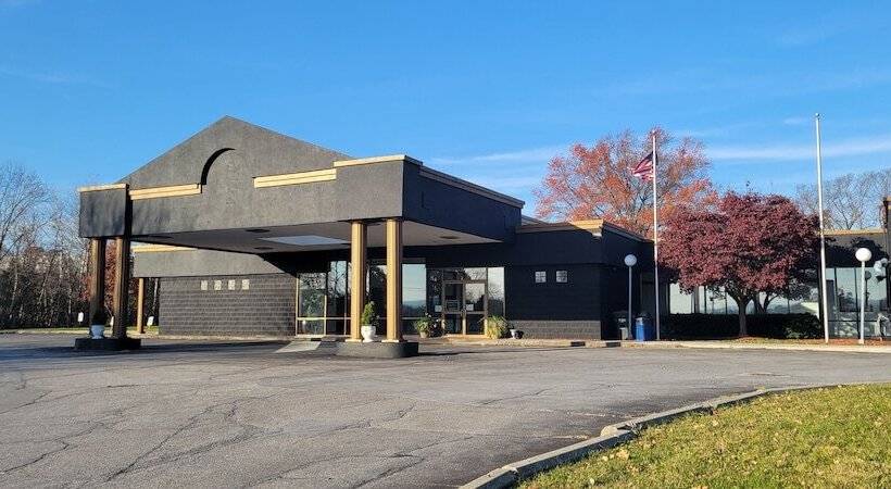 Отель Newburgh Inn