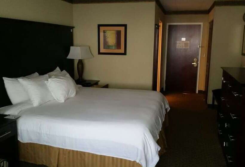 Отель Newburgh Inn