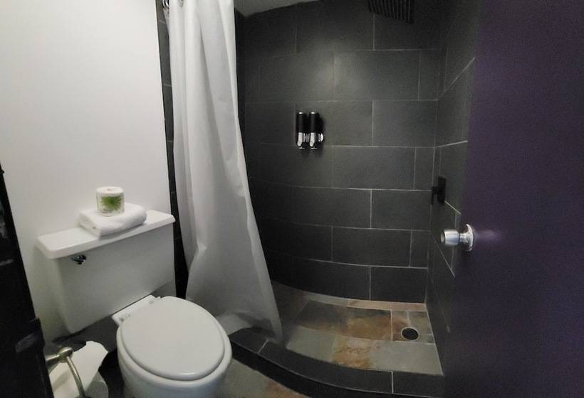 Отель Newburgh Inn