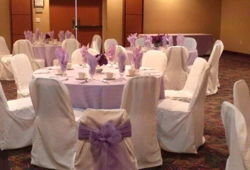 Отель Newburgh Inn