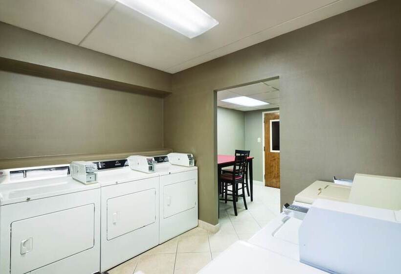 Отель Clt Sky Suites