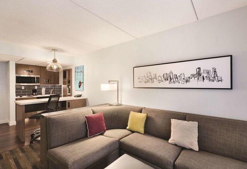 Отель Clt Sky Suites