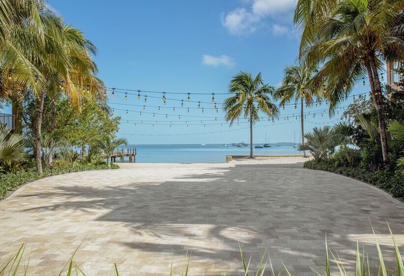 ホテル Beachside Resort & Residences