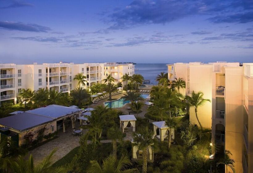 فندق Beachside Resort & Residences