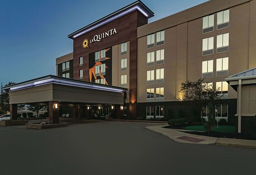 هتل La Quinta By Wyndham Cleveland Airport West