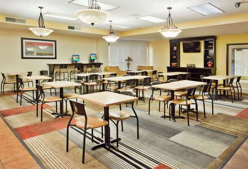 酒店 La Quinta By Wyndham Memphis Airport Graceland