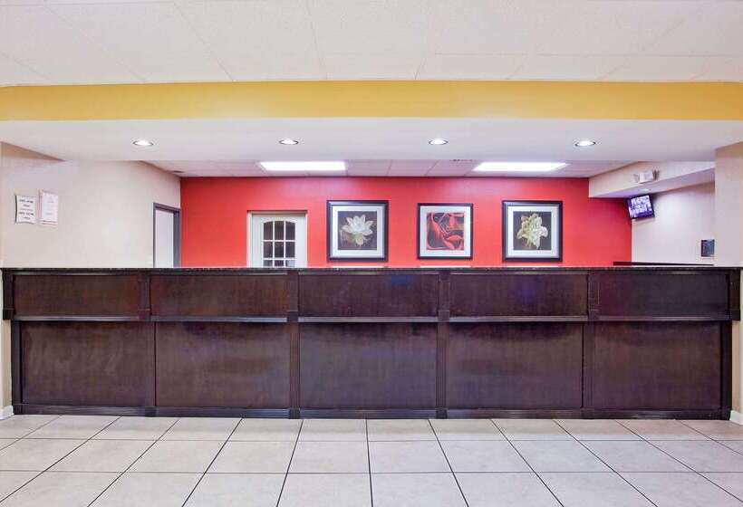 酒店 La Quinta By Wyndham Memphis Airport Graceland