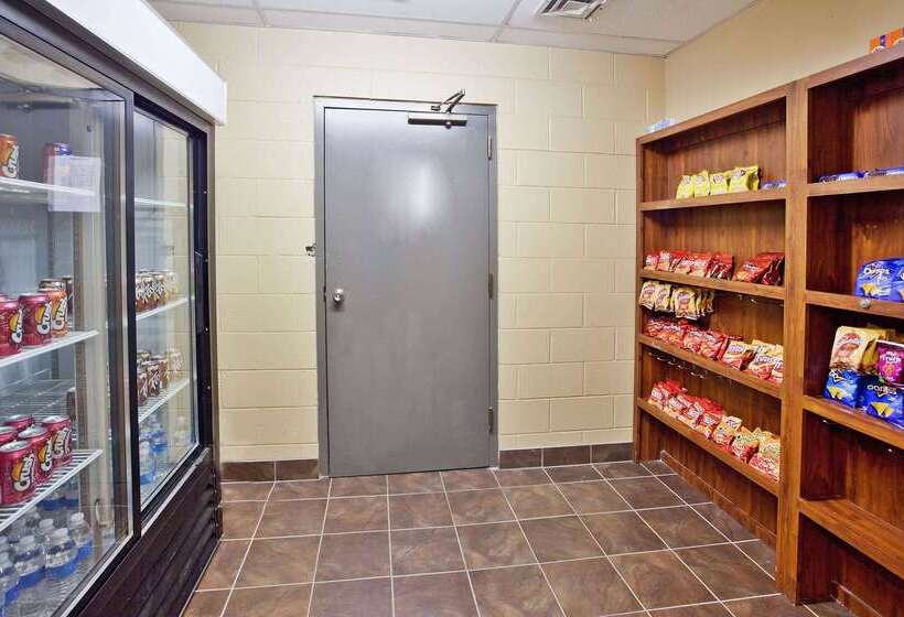 酒店 La Quinta By Wyndham Memphis Airport Graceland