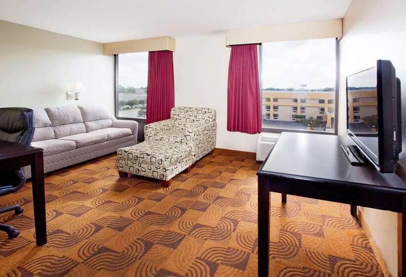 酒店 La Quinta By Wyndham Memphis Airport Graceland