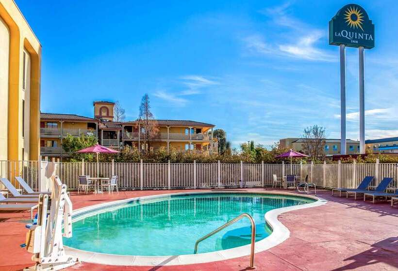 酒店 La Quinta By Wyndham Oakland Airport Coliseum