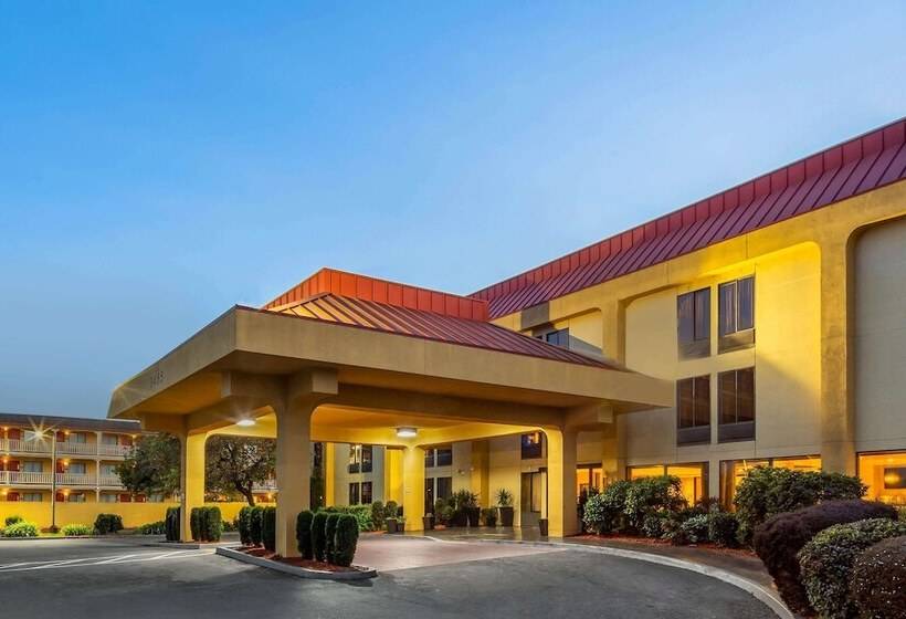 酒店 La Quinta By Wyndham Oakland Airport Coliseum