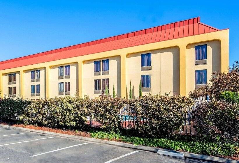 酒店 La Quinta By Wyndham Oakland Airport Coliseum