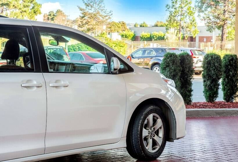 酒店 La Quinta By Wyndham Oakland Airport Coliseum