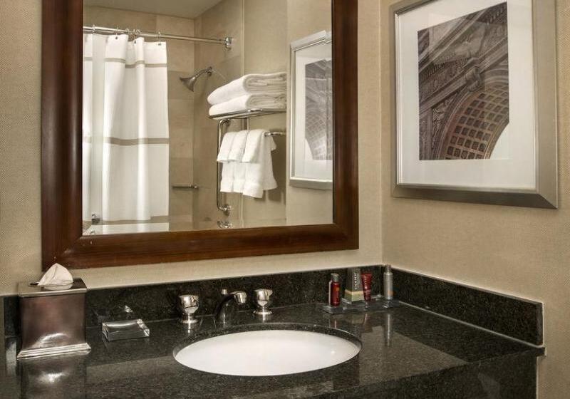 호텔 New York Marriott East Side