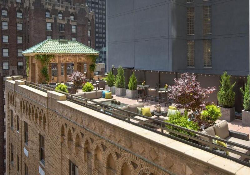 호텔 New York Marriott East Side