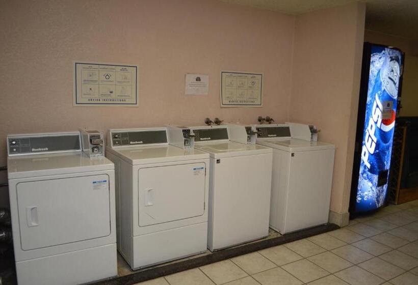 فندق Ontario Airport Inn