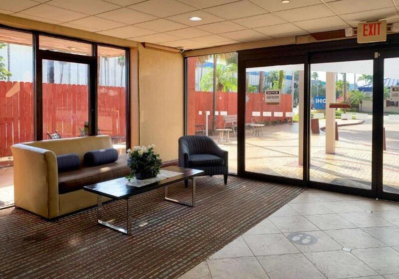 B&b Hotel Miami Airport