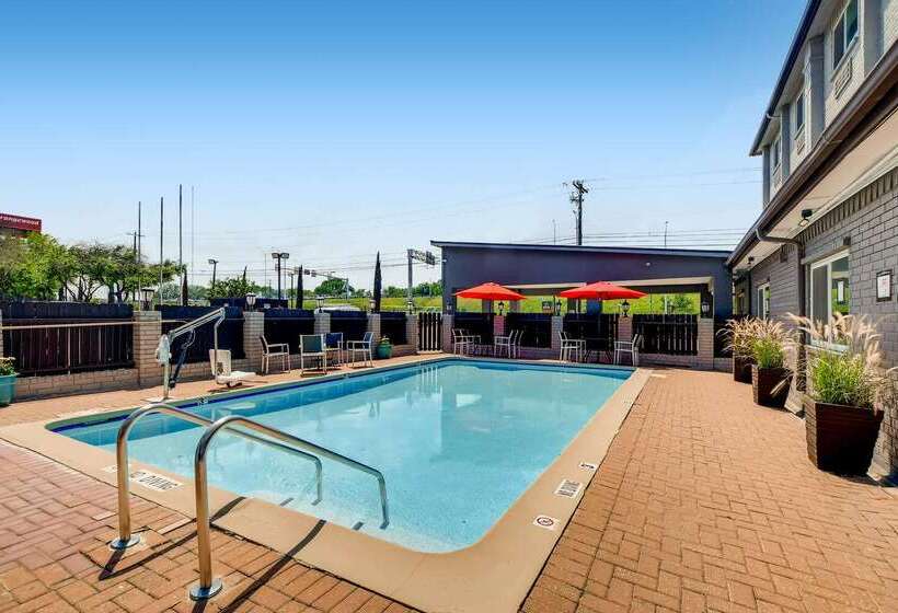 בית מלון כפרי Orangewood Inn And Suites Midtown