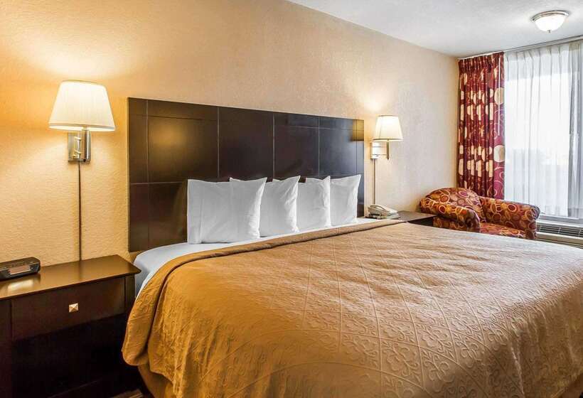 Szálloda Quality Inn Ada Near University