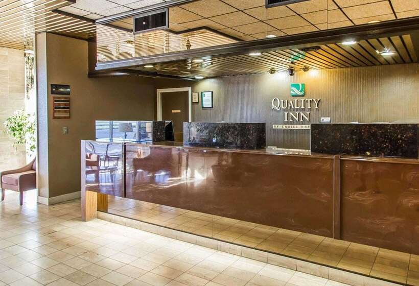 Szálloda Quality Inn Ada Near University