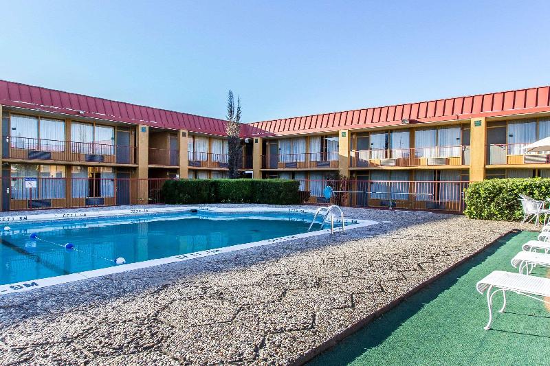 Szálloda Quality Inn Ada Near University