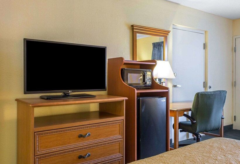 فندق Quality Inn