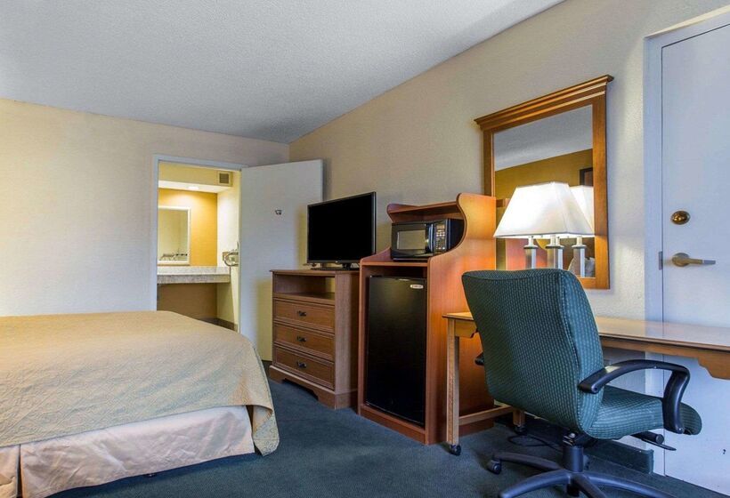 فندق Quality Inn