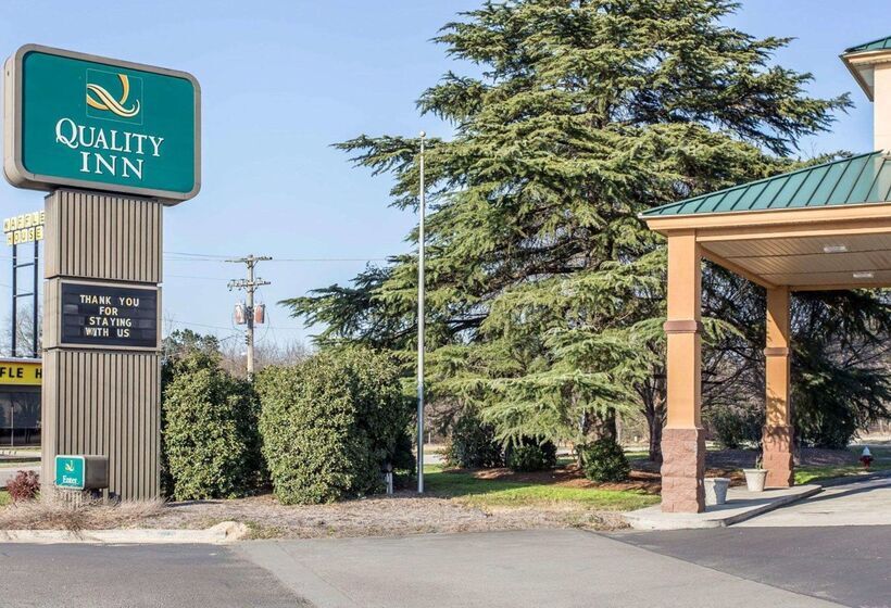 فندق Quality Inn