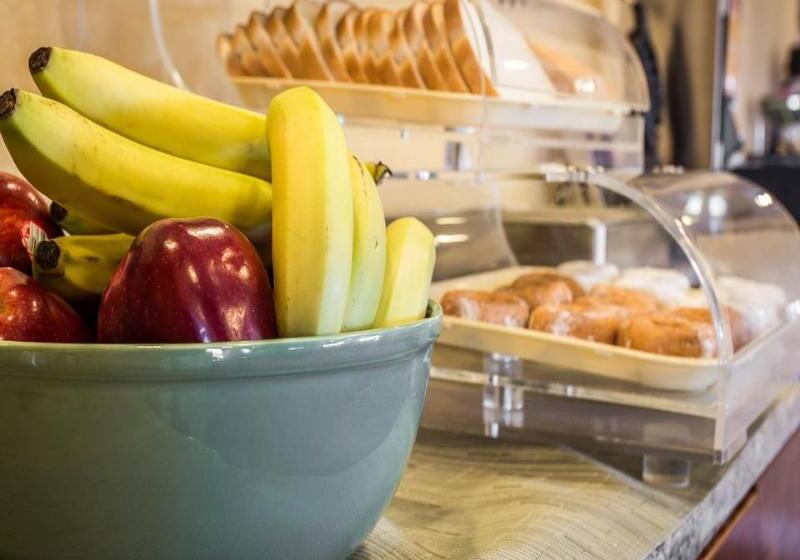 فندق Quality Inn