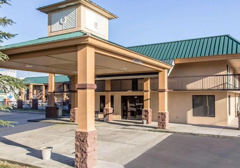 فندق Quality Inn