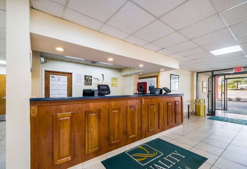 Отель Quality Inn Fredericksburg, Central Park Area