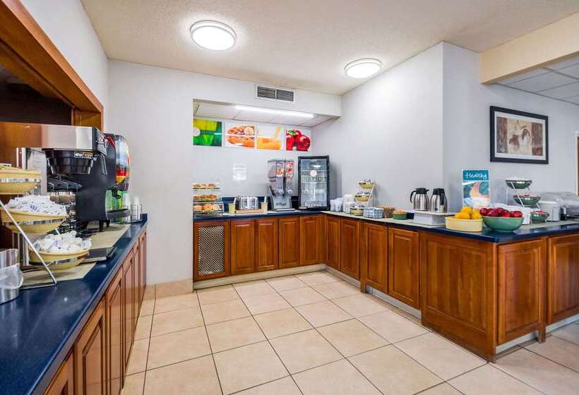 Отель Quality Inn Fredericksburg, Central Park Area