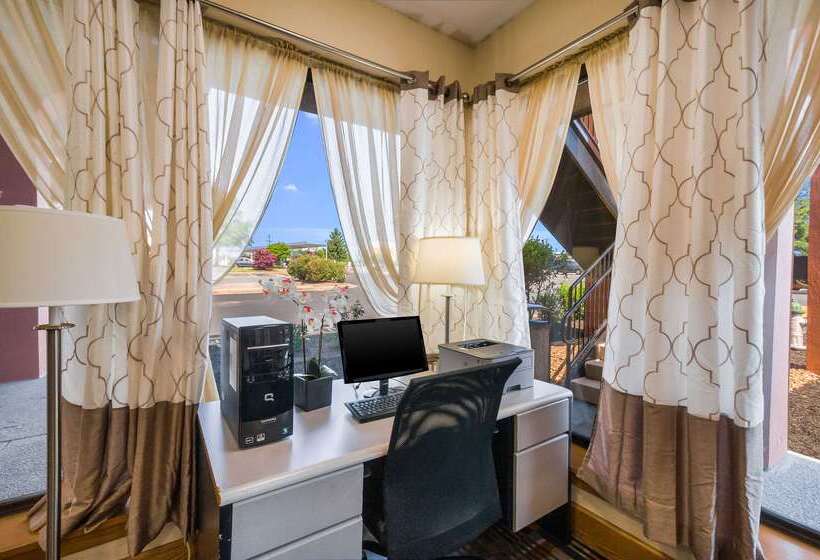 Отель Quality Inn Fredericksburg, Central Park Area