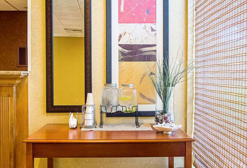 فندق Quality Inn