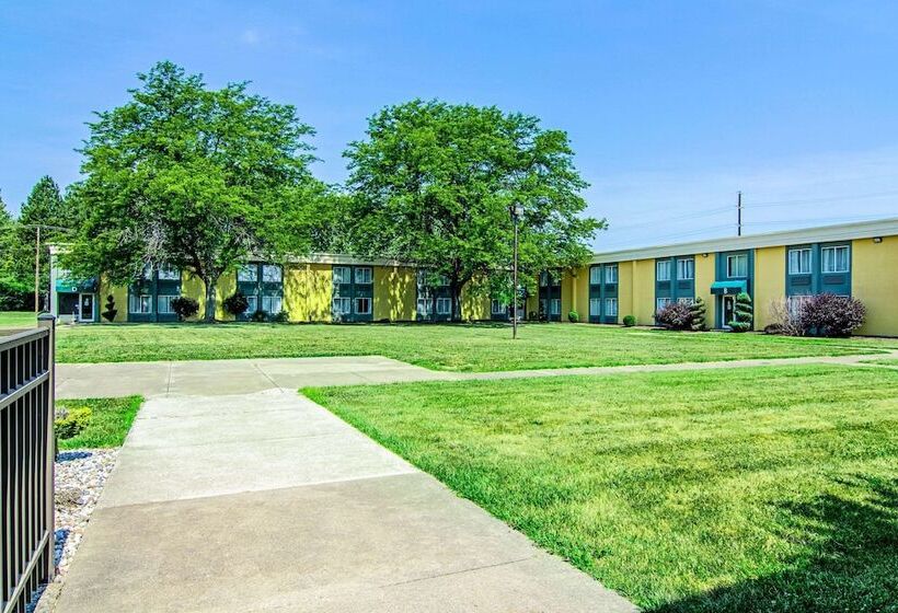 فندق Quality Inn