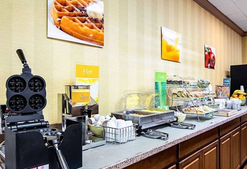 فندق Quality Inn