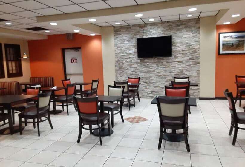 Отель Quality Inn