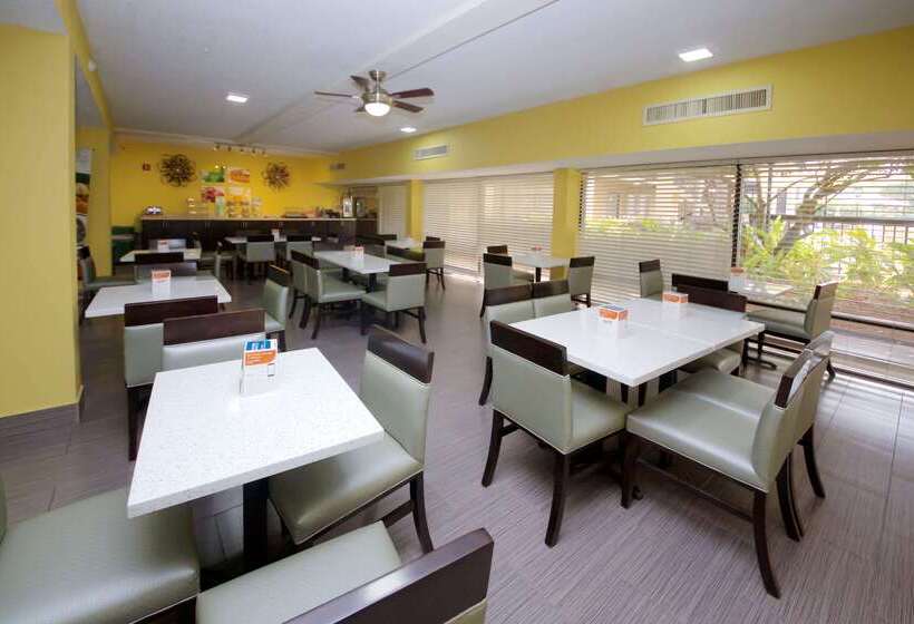 호텔 Quality Inn Orange Park Jacksonville