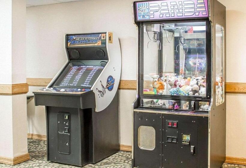 فندق Quality Inn