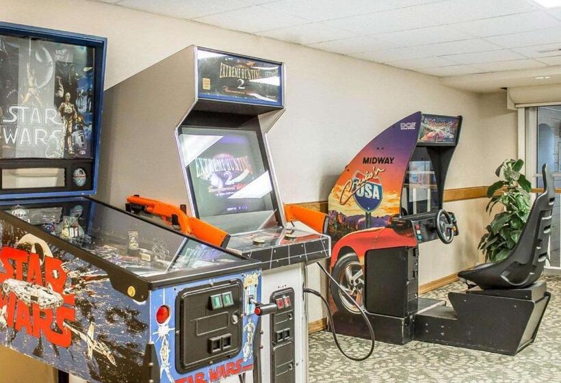 فندق Quality Inn